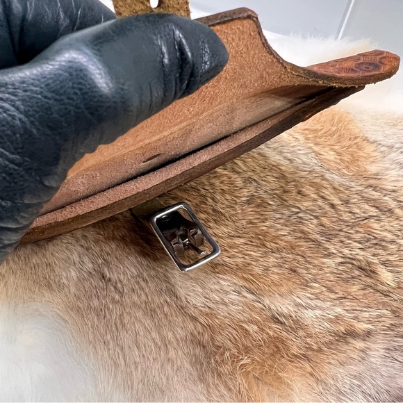 Genuine Thick Leather Hand Tooled Stylish Wallet Purse with Buckle Closure NWOT - Picture 8 of 11